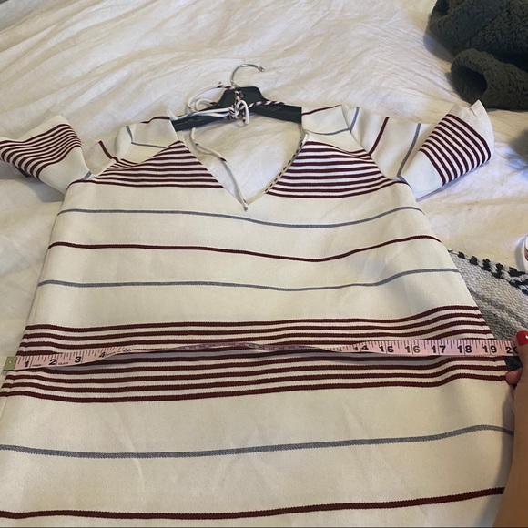 Elizabeth and James Dress - Picture 14 of 16